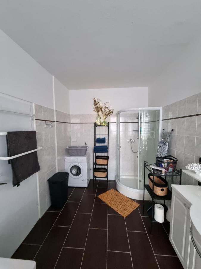 Gigi'S Ferienwohnung Nr. 1 ออสแชร์สเลเบน ภายนอก รูปภาพ